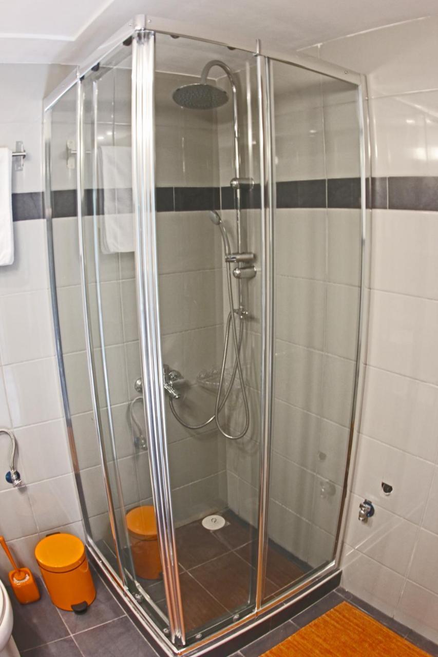 Stylish City Center Garden Apartment Афіни Екстер'єр фото