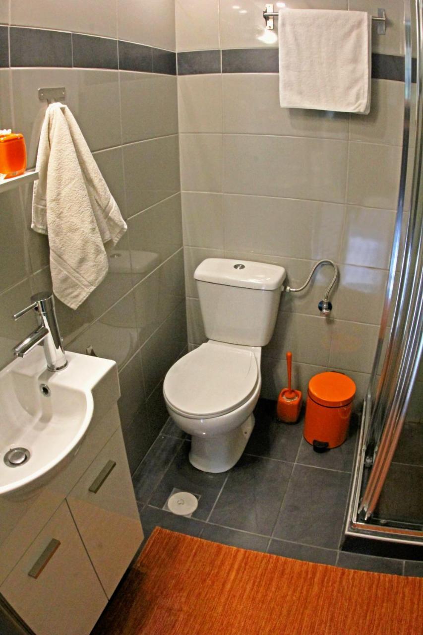 Stylish City Center Garden Apartment Афіни Екстер'єр фото